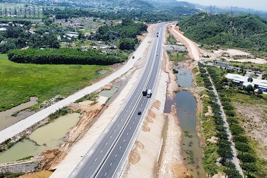 Da Nang technically opens Hoa Lien-Tuy Loan Expressway