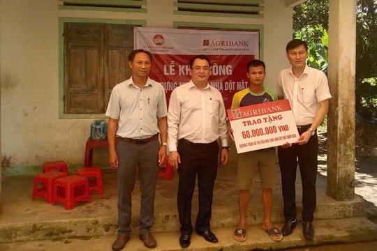 Khởi công xây nhà đại đoàn kết cho hộ nghèo ở xã Thạnh Bình