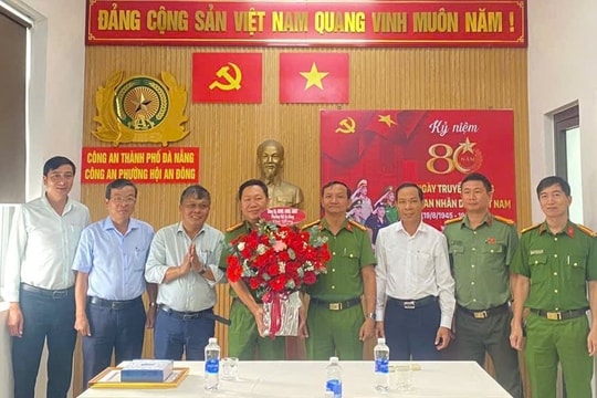 Khen thưởng Công an phường Hội An Đông vì kịp thời giải cứu nạn nhân bị bắt cóc
