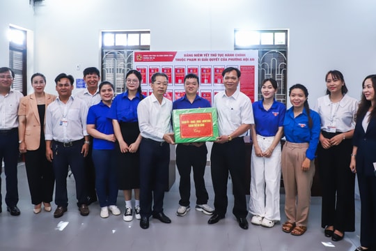 Kiểm soát quyền lực, xây dựng đội ngũ cán bộ vững mạnh