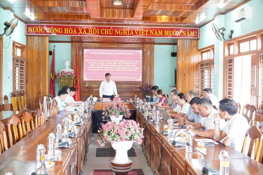 Sở Dân tộc và Tôn giáo thành phố làm việc với 2 xã Đông Giang và Bến Hiên