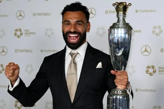 Mohamed Salah đi vào lịch sử Premier League