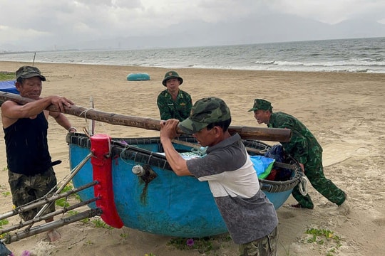 Bộ đội Biên phòng Đà Nẵng chủ động ứng phó, sát cánh cùng nhân dân phòng chống bão số 5