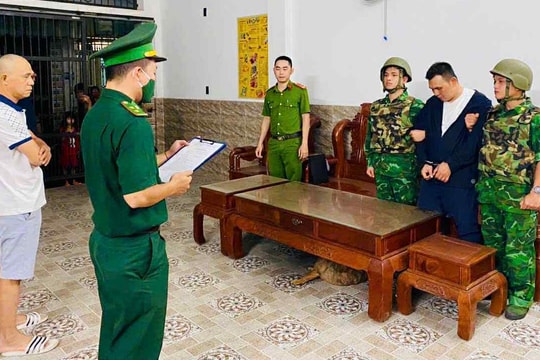 Bắt giữ đối tượng tàng trữ trái phép ma tuý