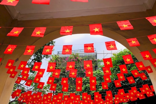 Đến Hà Nội xem diễu binh A80, bạn phải check-in ngay những địa điểm 'độc nhất vô nhị' này!