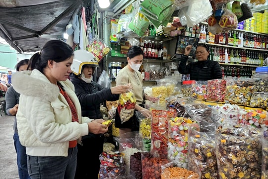 Phát triển mạng lưới chợ gắn liền với nhu cầu thực tế