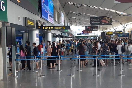 3 sân bay Nội Bài, Tân Sơn Nhất và Đà Nẵng lập kỷ lục số chuyến bay