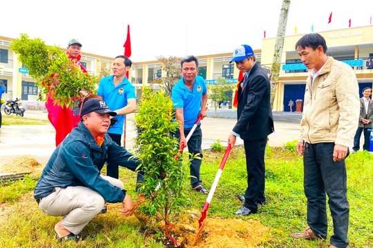 Nỗ lực cống hiến cho cộng đồng