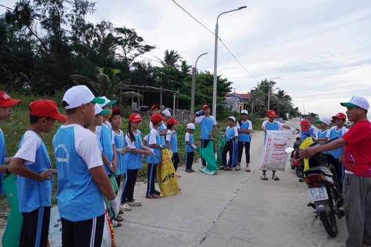 Ghi ở chi bộ cơ sở