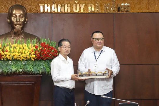 Lãnh đạo thành phố Đà Nẵng tiếp Chủ tịch Tập đoàn Sun Seven Stars Investment (Hoa Kỳ)