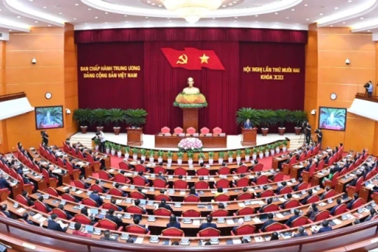 Kết luận của Bộ Chính trị, Ban Bí thư về tình hình, kết quả hoạt động của bộ máy hệ thống chính trị và chính quyền địa phương 2 cấp