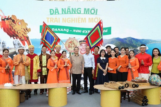 Phó Chủ tịch Quốc hội Nguyễn Đức Hải tham quan Triển lãm “Lịch sử và sứ mệnh Quốc hội Việt Nam”