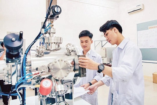 Mức lãi suất cho vay người học ngành khoa học, công nghệ là 4,8%/năm