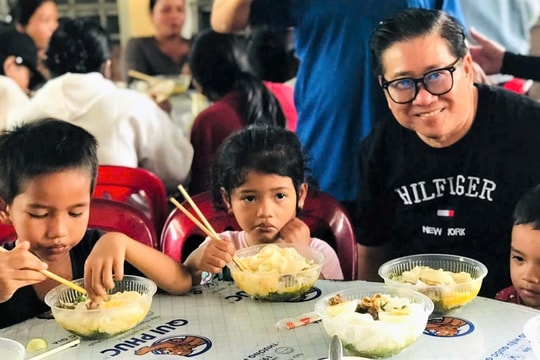 Mang “Tết Bác Hồ” về với đồng bào vùng cao