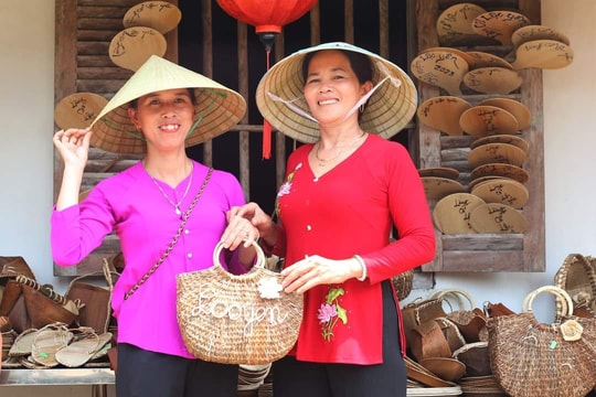 Rộng đường tìm việc