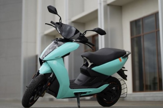 'Vua xe ga' ra mắt: Giá rẻ hơn Honda SH Mode, trang bị "độc" khiến Vision và LEAD phải ngỡ ngàng