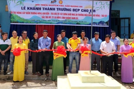 Bàn giao 3 phòng học cùng nhà ăn bán trú tại điểm trường Nóc Ông Xa