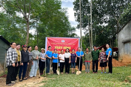 Chung sức xóa nhà tạm, nhà dột nát