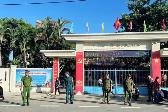 Cổng trường an toàn, điểm sáng văn hóa giao thông