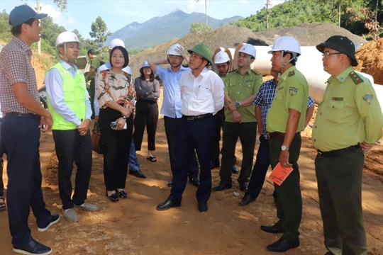 Cần sớm bàn giao mặt bằng sạch tại dự án Làng Vân