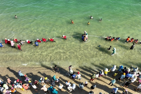 “Đòn bẩy” từ kinh tế biển