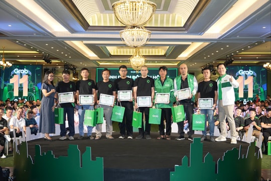 Grab vinh danh các thành viên đội cứu hộ tại ngày hội tài xế công nghệ