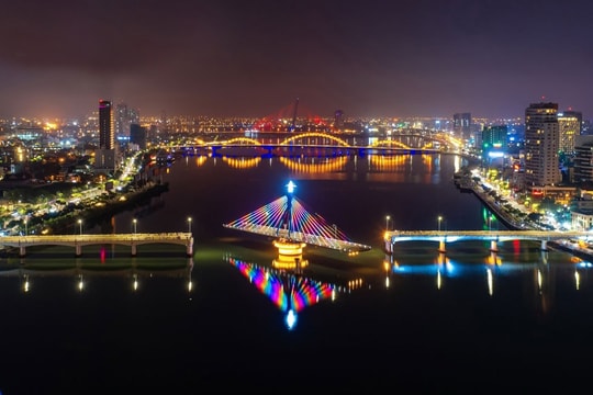 Những nốt nhạc đêm bên bờ sóng