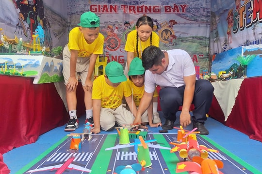 Đưa công nghệ vào hoạt động giáo dục