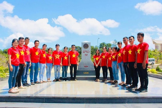 Yêu quê hương qua hành trình thiện nguyện