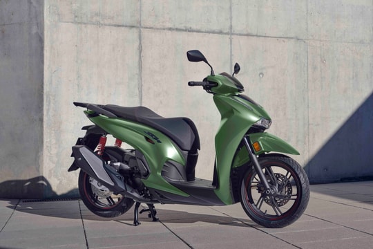 Giá xe SH mới nhất tháng 9/2025: "Nàng thơ" của Honda và "cú sốc" giá tháng 9