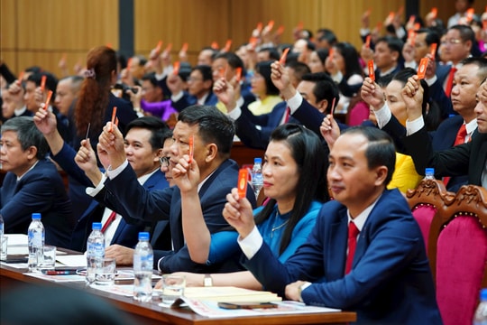 Chùm ảnh phiên chính thức Đại hội đại biểu lần thứ I Đảng bộ thành phố Đà Nẵng nhiệm kỳ 2025 - 2030