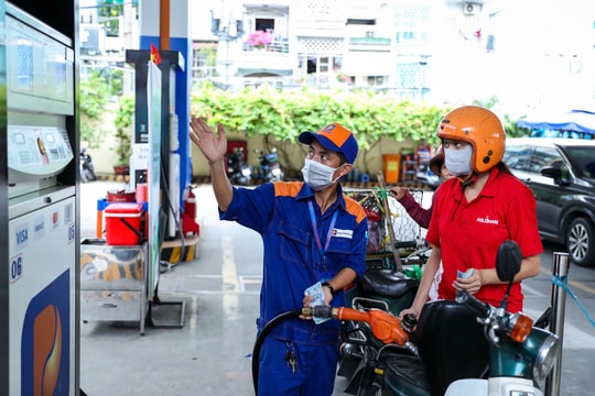 Giá xăng dầu hôm nay 18/9: Chiều nay giá xăng dự kiến tăng