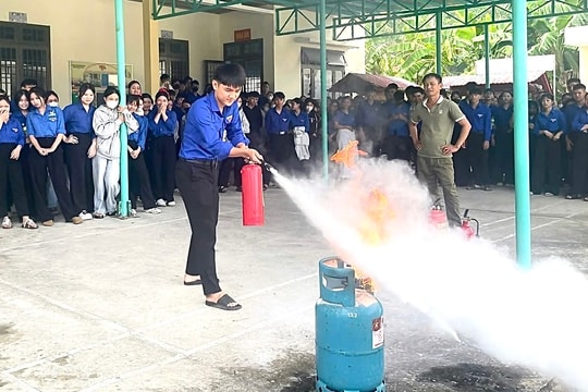 Nâng cao kỹ năng sống, ý thức pháp luật cho đoàn viên