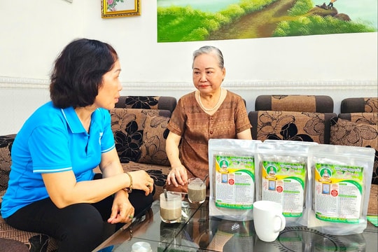 Người già bền sức, bền chí