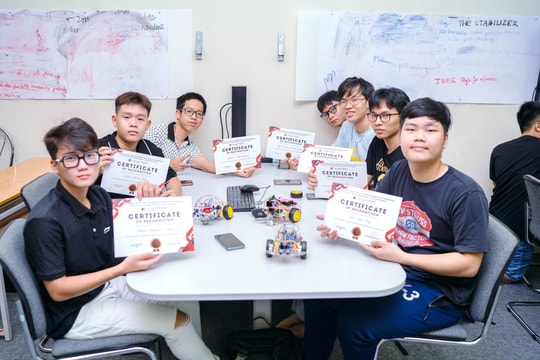 "Bà đỡ" cho người học ngành STEM