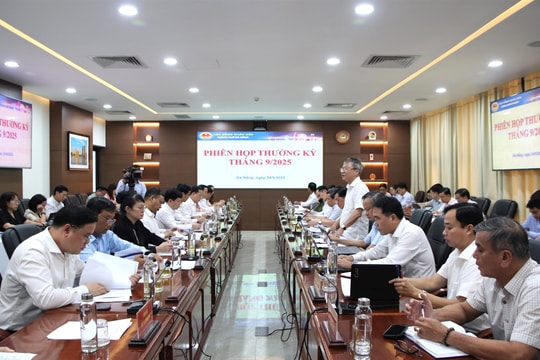 Xây dựng chính sách thu nhập tăng thêm cho cán bộ, công chức, viên chức thành phố Đà Nẵng