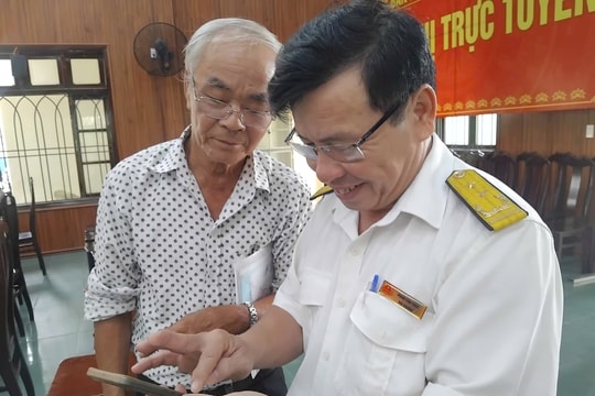 Thăng Điền tập huấn, cài đặt ứng dụng eTax Mobile