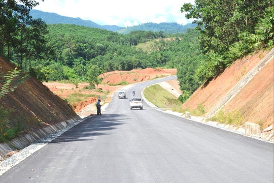 Dự án cải tạo, nâng cấp quốc lộ 14E: Thi công dứt điểm vị trí dở dang