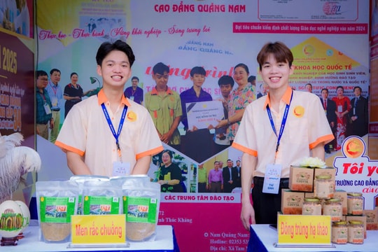 Sinh viên chế tạo sản phẩm khử mùi trong chăn nuôi