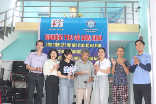 Bàn giao “Ngôi nhà mơ ước” cho hộ gia đình khó khăn tại xã Thu Bồn