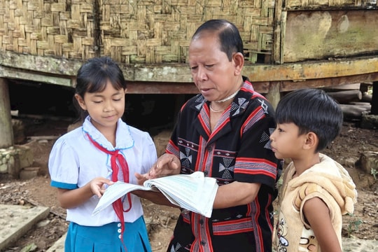 Chuyện già làng Bríu Thiện