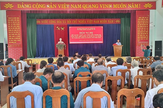 Thanh niên tình nguyện nhập ngũ