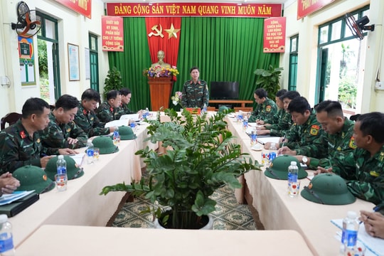 Đoàn công tác Quân khu 5 kiểm tra Đồn Biên phòng cửa khẩu cảng Kỳ Hà