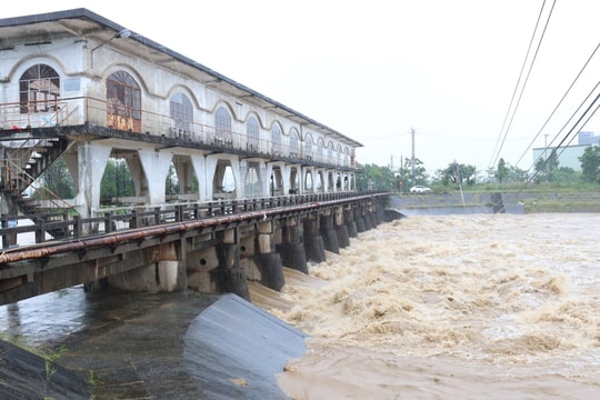 Chủ động ứng phó với mưa lũ, sạt lở đất, lũ quét
