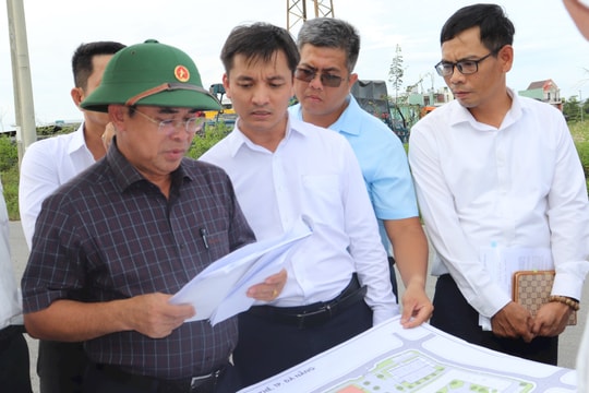Lãnh đạo thành phố Đà Nẵng kiểm tra thực tế dự án Trường THPT Phước Lý (phường An Khê)