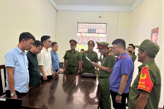 Khởi tố 4 bị can gian lận đấu giá khoáng sản