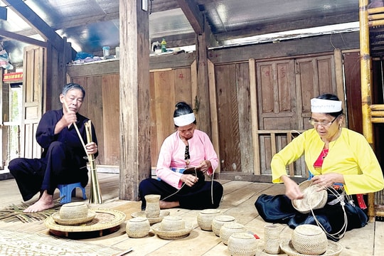 Ký hiệu của bản sắc Mường