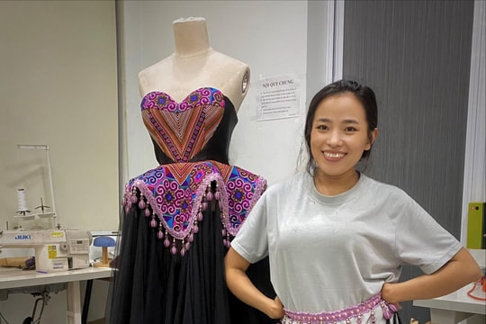 Hnub - người kể chuyện bằng thổ cẩm