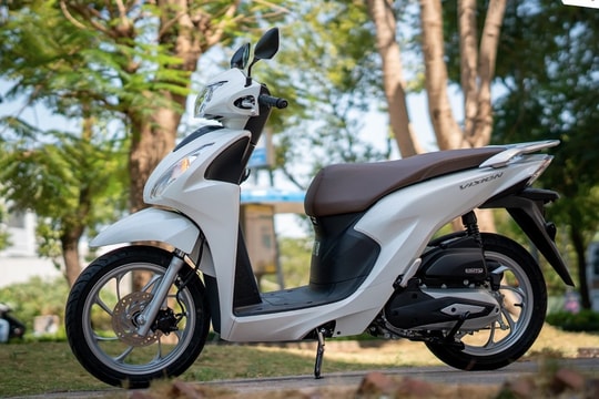Giá xe Vision mới nhất tháng 10/2025: Vẫn giữ vững mốc cao