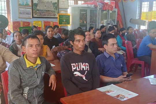 Gần 100 hộ dân xã Nam Giang học kỹ thuật trồng trọt, chăn nuôi